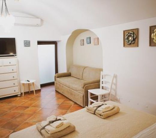 HOME 5 - Fra Leone