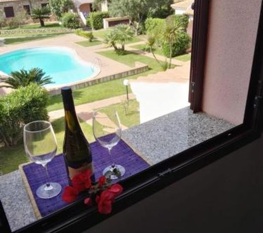appartamento con vista piscina