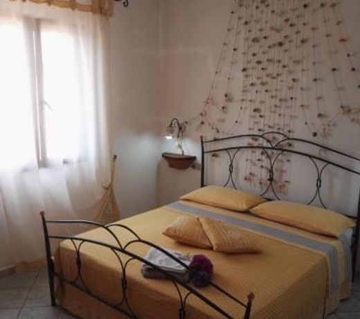 appartamento con vista piscina
