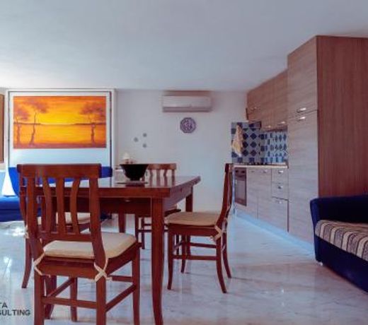 MONO-MARY: just 600m from the SEA with private beach!