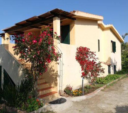 San Teodoro Centro a due passi dal mare Giardino di Cala d'Ambra Appartamento Arancio