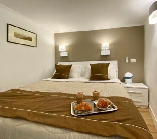 Oplonti s House Apartment Boscomonaco