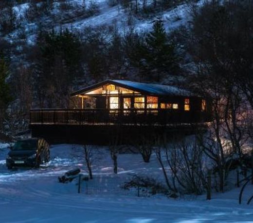 Lovely Cabin Close to the Blue Lagoon