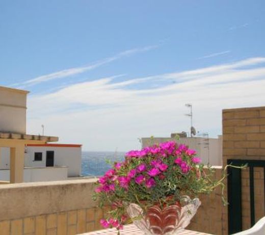 S.Maria di Leuca - 30m mare - Salento(Le)