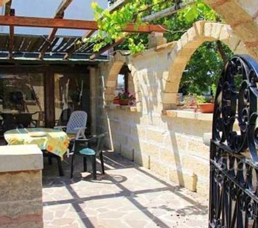 2 bedrooms appartement with shared pool enclosed garden and wifi at Castrignano del Capo