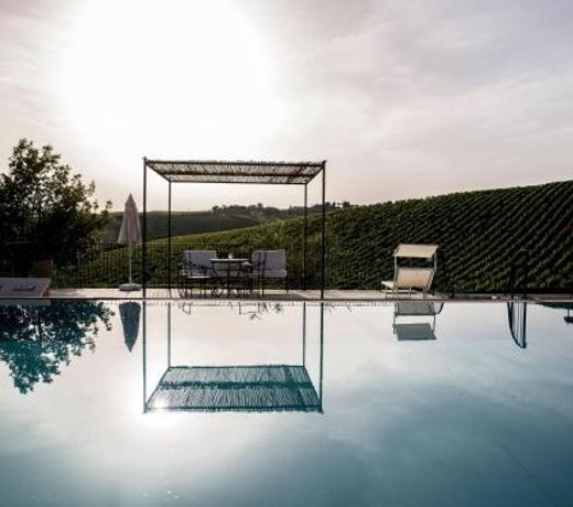 Enticing Apartment in Ascoli Piceno with Swimming Pool