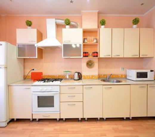 Five Stars on Lenina 49