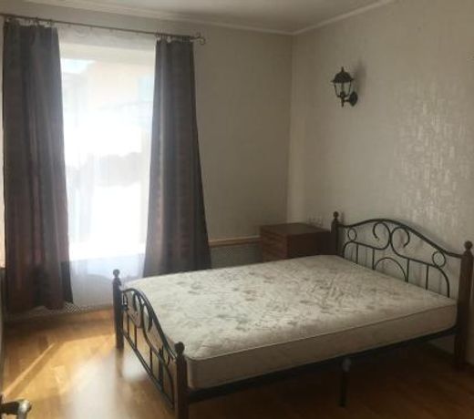 W Aprt Krepostnaya 12k1