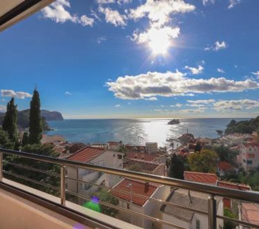Apartment Sidro