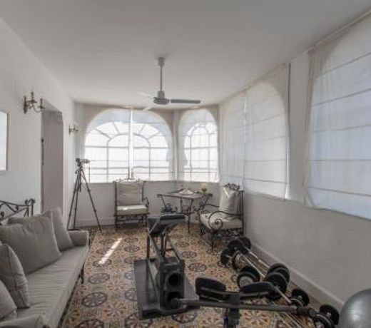 Villa Lotus Penthouse by iVillamia
