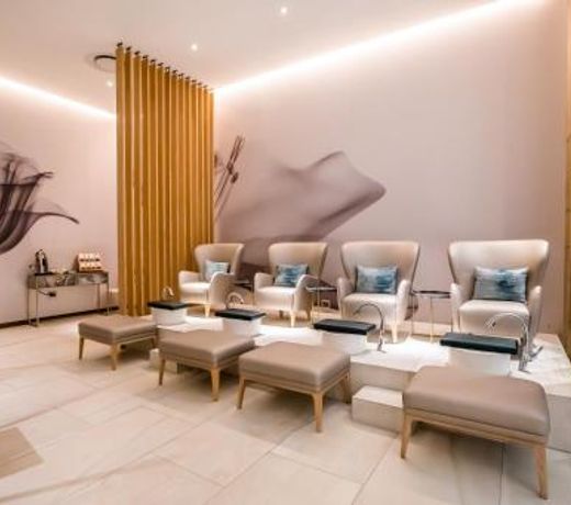 Houghton Suites