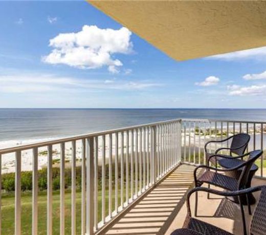 Estero Beach & Tennis 805A,1 Bedroom, Sleeps 4, Heated Pool, Elevator