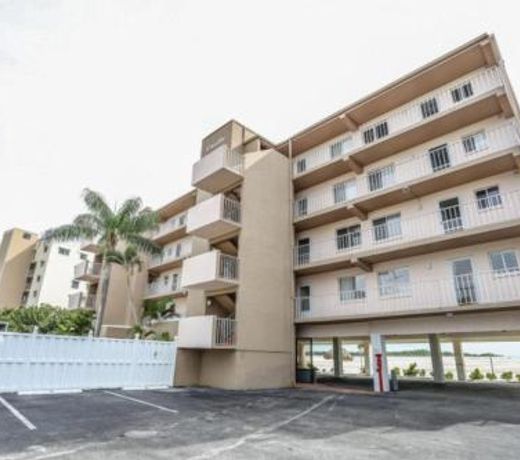 Castle Beach 205