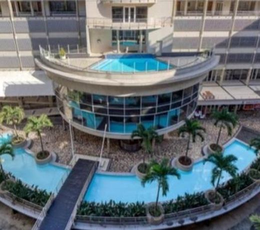 Luxurious Beach Apartment - The Sails