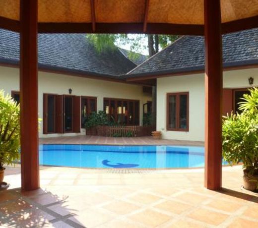 Tropical Villa
