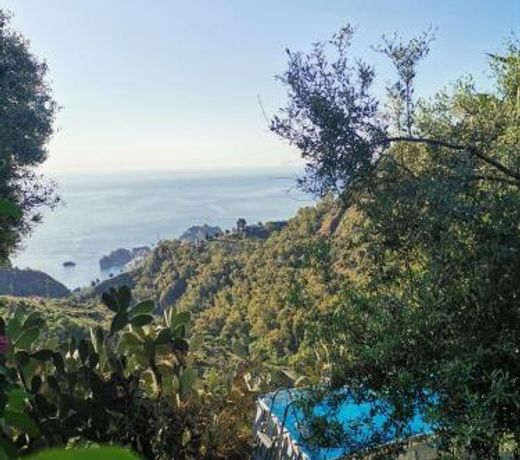Casa Il Faro villa con piscina