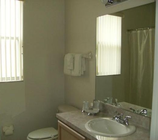 Spend all day in Disney and return to your 5 bedroom house to relax