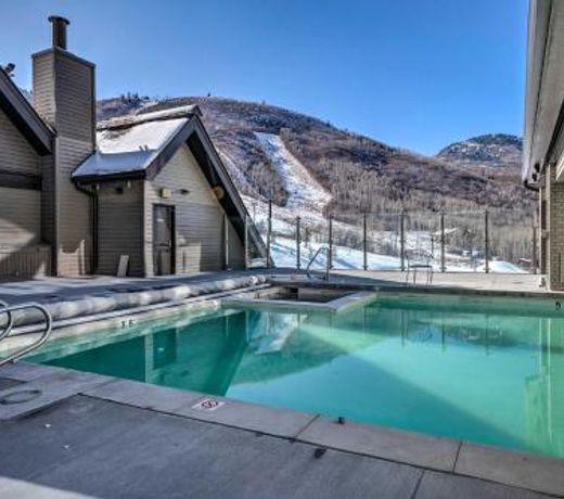 Ski-In and Ski-Out Resort Condo with Gas Fireplace!
