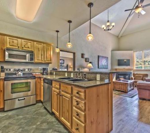 Silverado Two Bedroom Loft Sleep 10 by Canyons Village Rentals