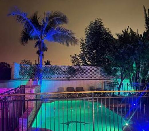 Luxurious 3 BD in Culver City with POOL ,HOT SPA