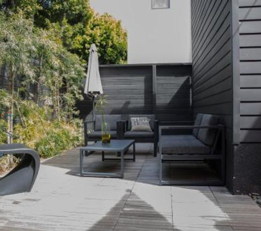Artists Bungalow Modern Eco Indoor Outdoor Living