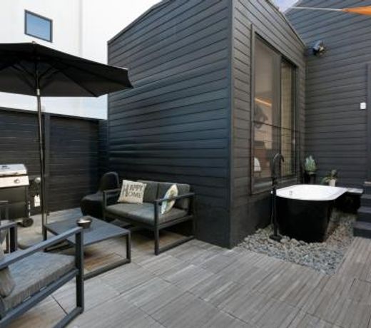 Artists Bungalow Modern Eco Indoor Outdoor Living