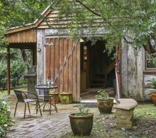 NUNGAROO COTTAGE