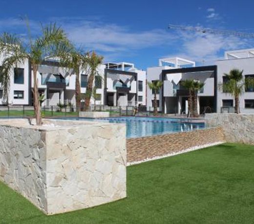 PENTHOUSE OASIS BEACH