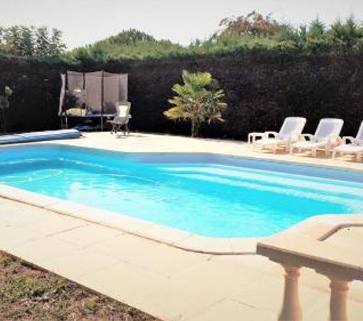 Gite 3 etoiles 300m plage piscine privee grand jardin