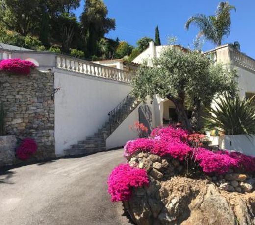 3 Bedrooms Villa near Cannes - Pool & Jacuzzi - Sea View