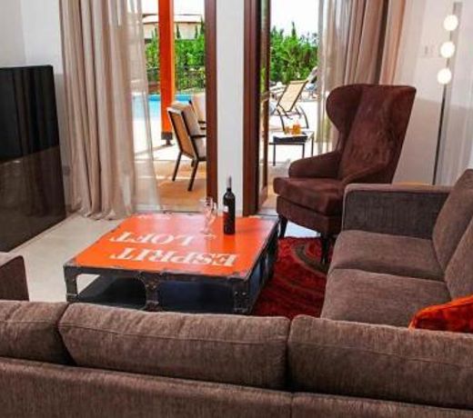 Villa in Kouklia Sleeps 4 includes Swimming pool Air Con and WiFi 9