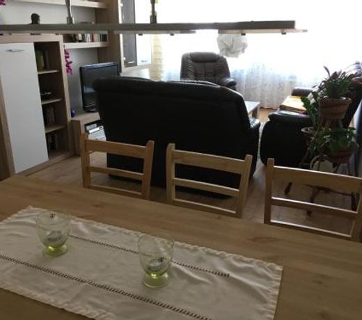 frühsonnige Innenstadt-Vollkomfort-Wohnung