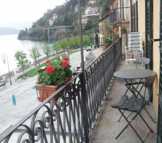 Piazzetta Lago