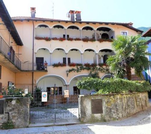 Casa Colonne Fiorite