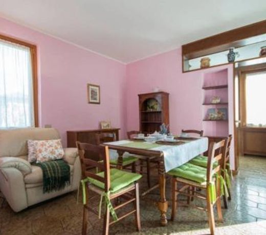 Casa di Tati, Picturesque View Over the lake