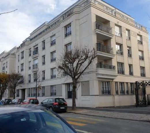 Grand F3 CONFORTABLE 5 mn de Paris et proche Disneyland