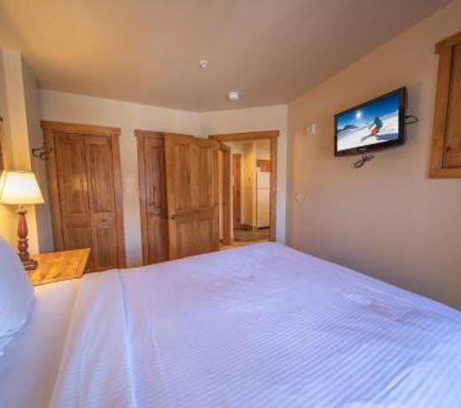 Red Hawk Lodge 2269