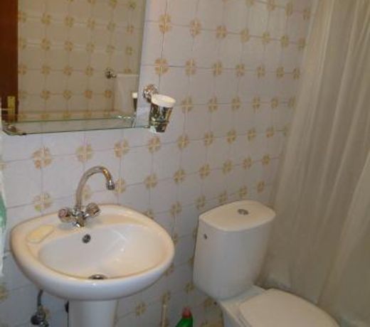 City center private 2 bedroom flat - Dimofontos