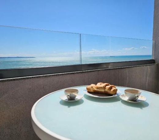 Sky&Sea View Apartment