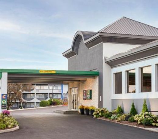 Quality Inn & Conference Centre Kingston Central