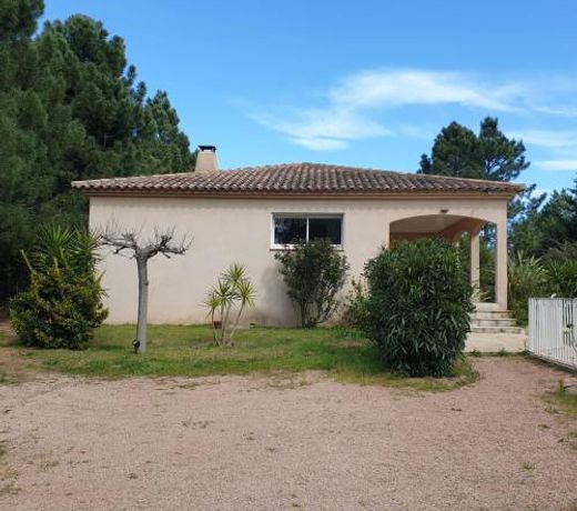 Villa Ribba 10 pers piscine 5 min plage en voiture