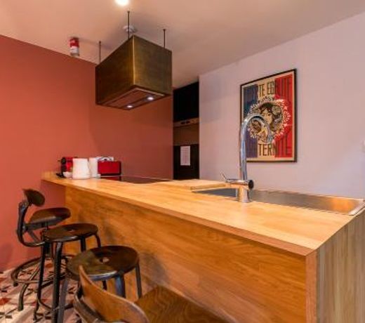 L'ATELIER DU CHAPEAU ROUGE EN PLEIN CENTRE VILLE