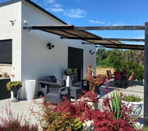 Le Galinie Chic'Art. Un bel Atelier avec Piscine