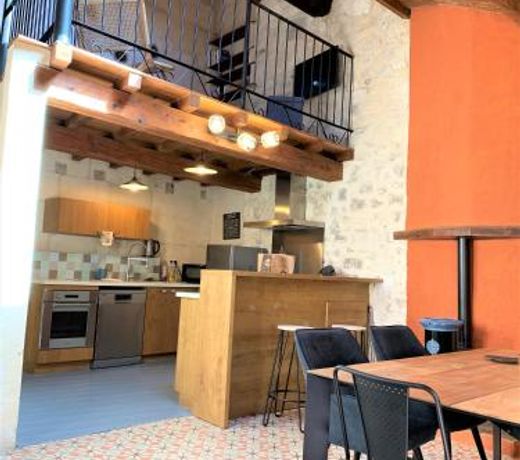 Maison de charme dans le centre historique , WIFI CLIM 6 pers calme et confort