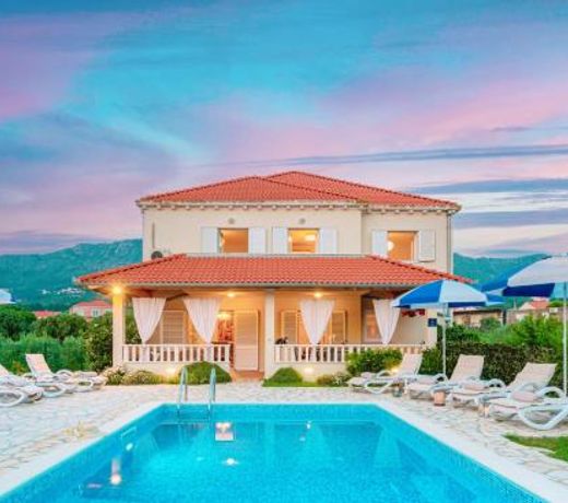 Vila Summer-Exceptional privacy-perfect location