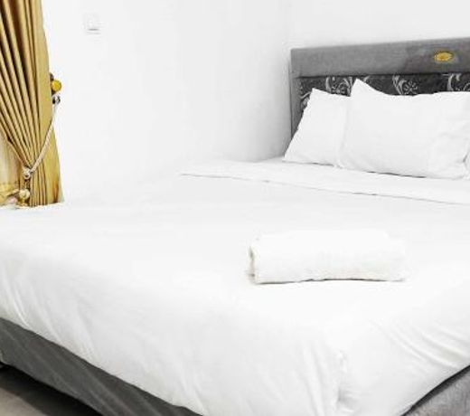 Pertiwi Homestay Near Museum Angkut Batu