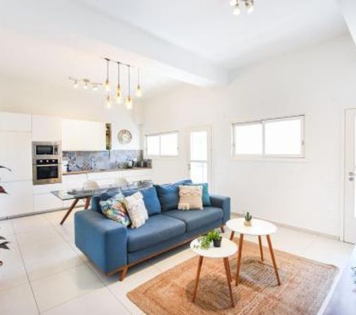 Calming 2BR in Lilienblum 41 by HolyGuest