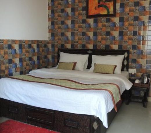 Ceyone Hotels