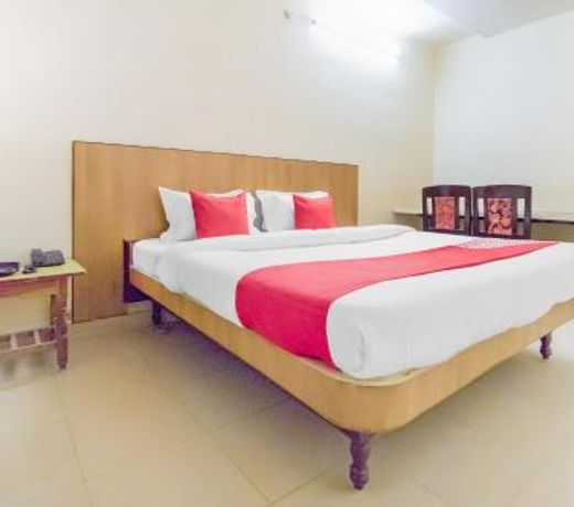 OYO 13300 Hotel New Platinum