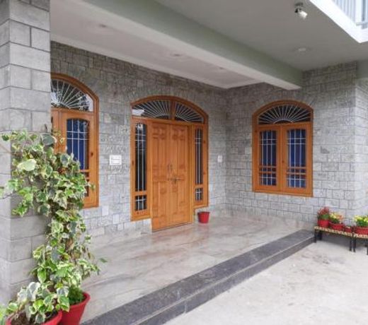BHAGSU HOME STAY
